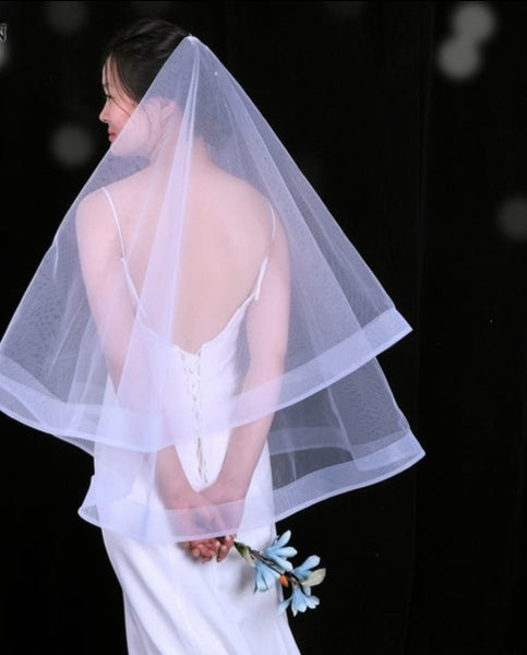 Wedding Veil Two Tier Minimalist Bride with Comb