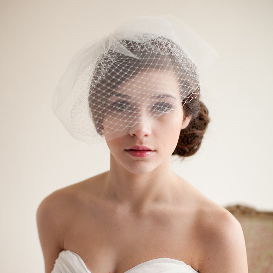 ApolloBox Vintage Inspired Short Bridal Veil