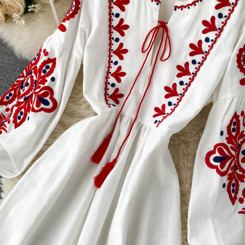 Bohemian Embroidered Flower O-Neck Lantern Sleeve High Waist Dress, White / One Size Bohemian Embroidered Flower O-Neck Lantern Sleeve High Waist Dress, White / One Size
