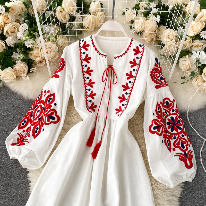 Bohemian Embroidered Flower O-Neck Lantern Sleeve High Waist Dress, White / One Size Bohemian Embroidered Flower O-Neck Lantern Sleeve High Waist Dress, White / One Size
