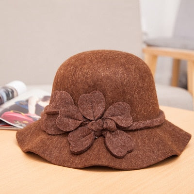 Vintage Stylish Fall Winter Hat with Floral Design Detail